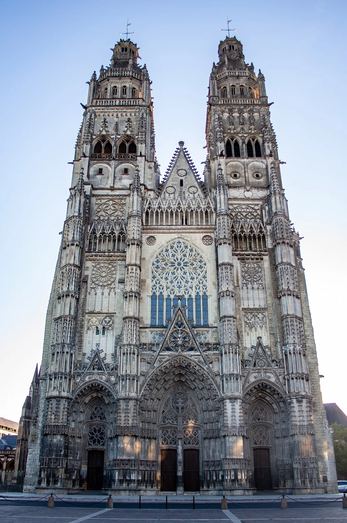 Tours — vue de la commune