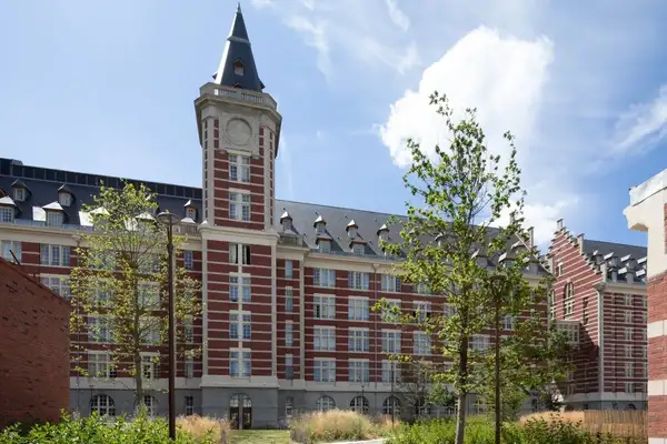 Les grands moulins de paris