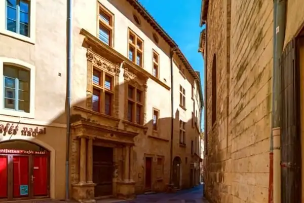 La maison saint castor - nimes
