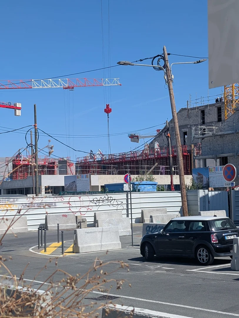 Batiment B1 ;1er étage en cours de construction